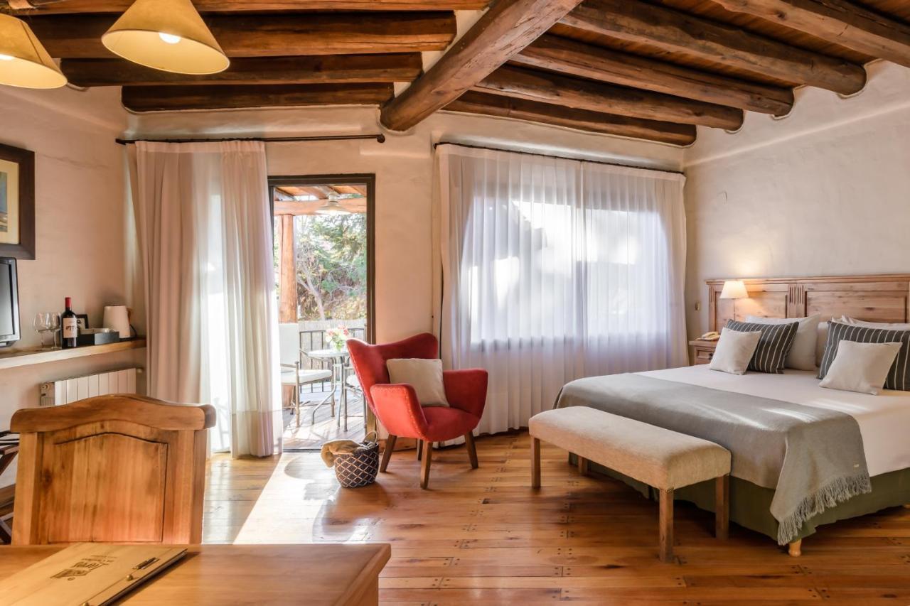 Lares De Chacras Hotel