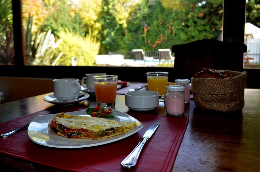 Lares De Chacras Hotel