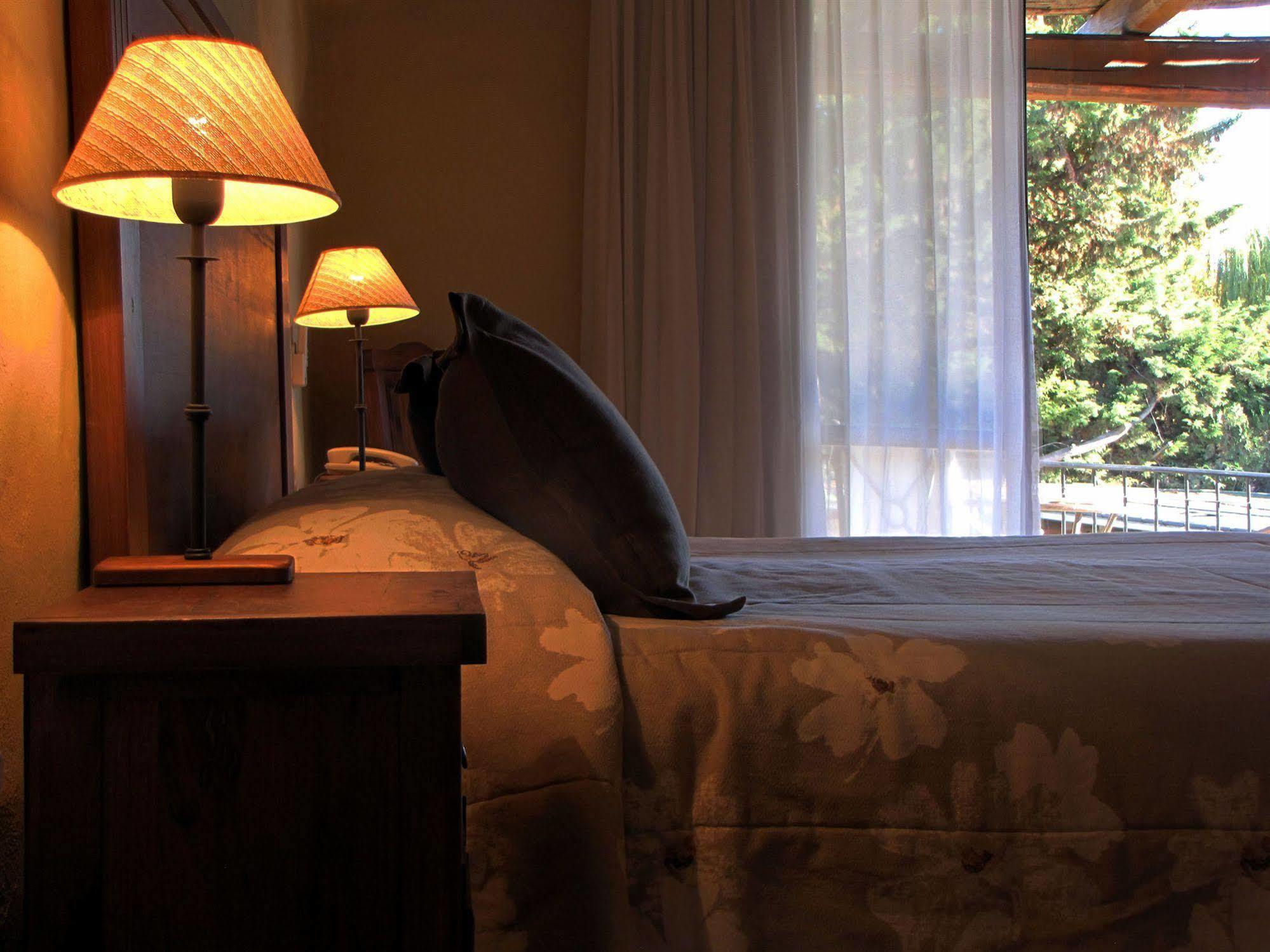 Hotel Lares De Chacras 4*